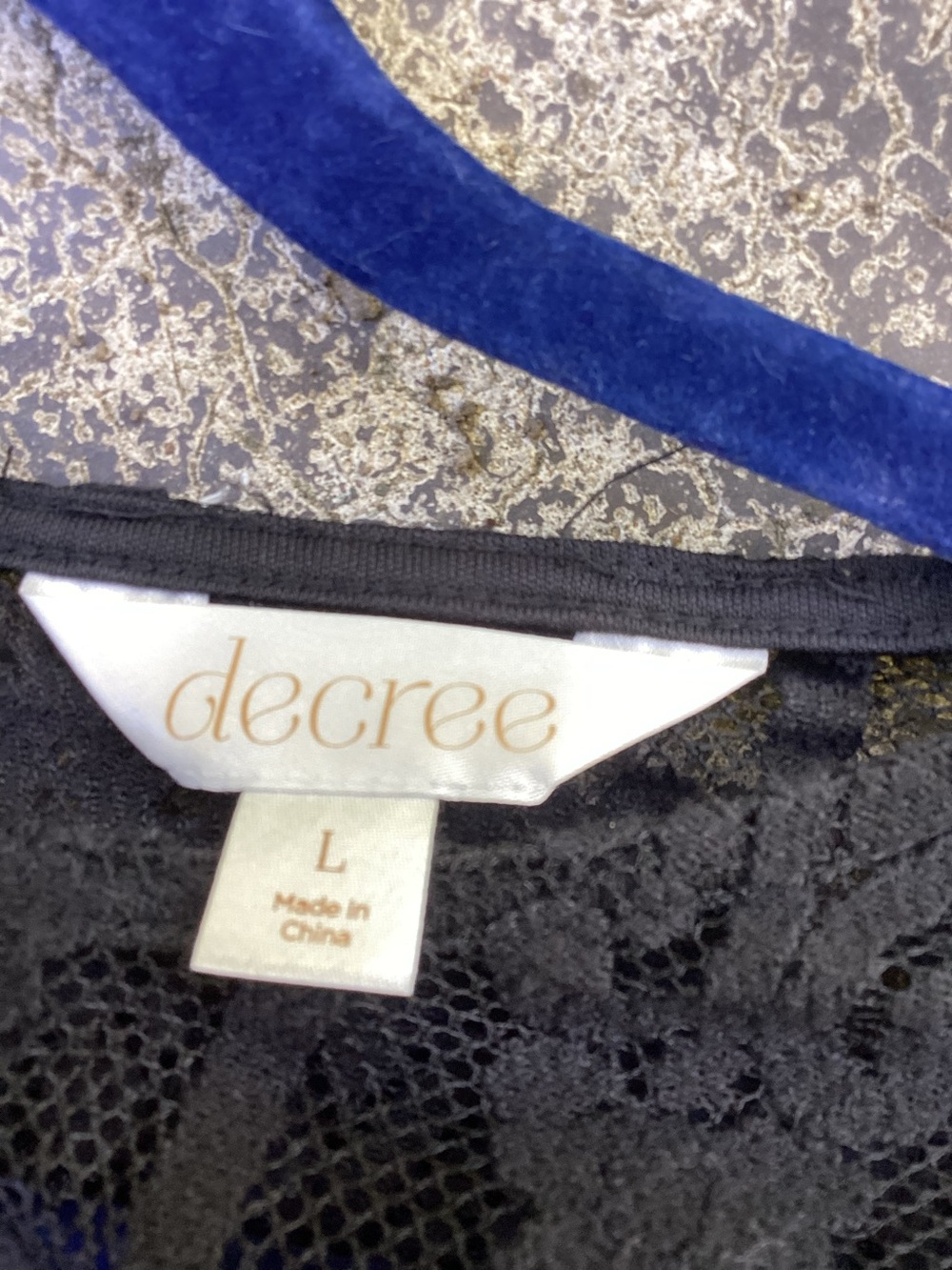 Decree Black Floral Lace Crop Top - Picture 3 of 3